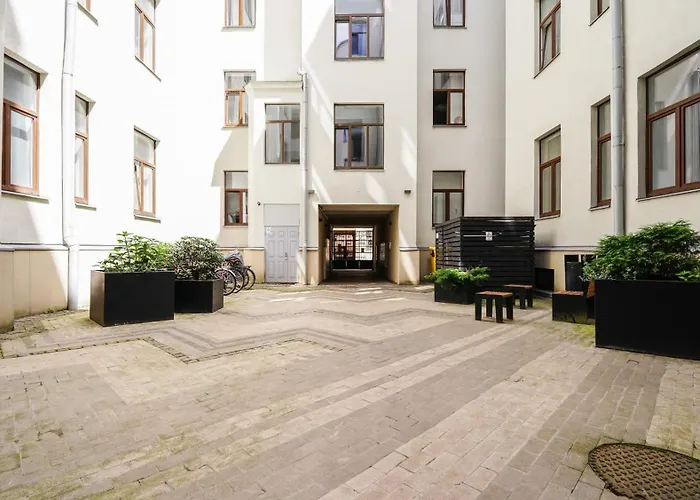 Travelers Heaven Center *