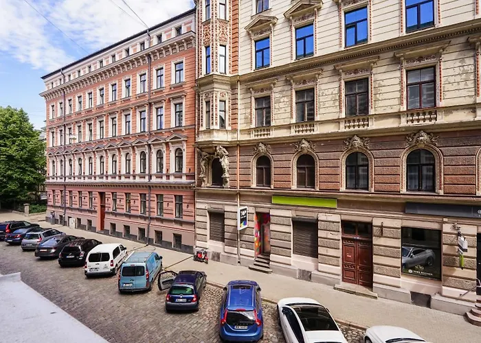 Travelers Heaven Center *