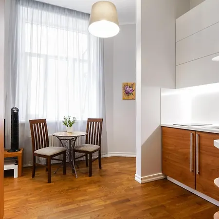 Apartment Travelers Heaven Center